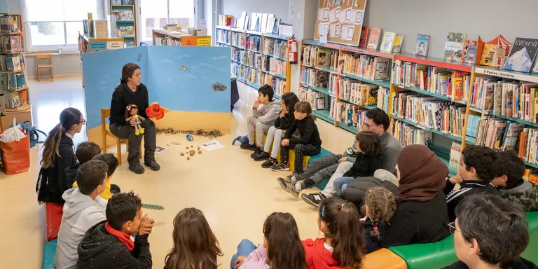 La Biblioteca de Constantí acull l’activitat “L’Ona vol ser científica!”