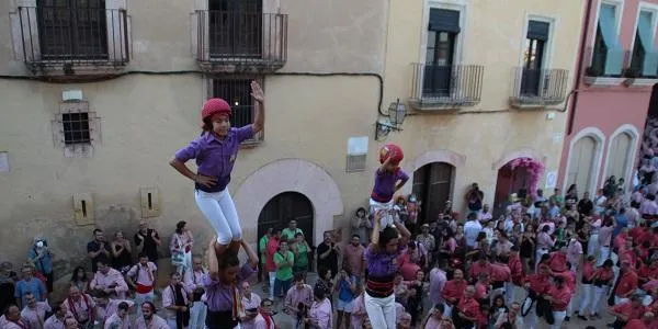 Fins a vuit veïns d’Altafulla podran viure la Diada de les Cultures des del balcó de l’Ajuntament
