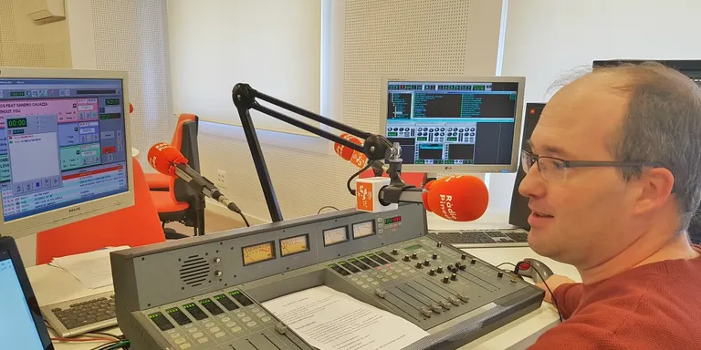 Ràdio Pineda estrena 'Megatop 50 Europa' amb els millors temes d'èxit al continent