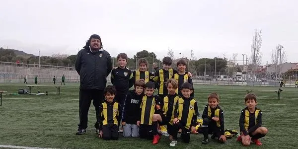 El Pre-benjamí ‘A’ de l’Altafulla s’imposa a l’EFB Calafell ‘C’ i li arravata el lideratge (2-4)