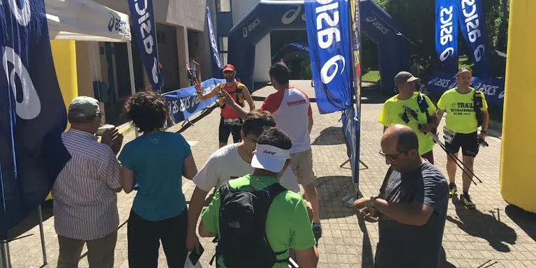 Josep Cuadrat i Roser Español, de la UEU, guanyadors de l'Asics Cadí Trail 2017
