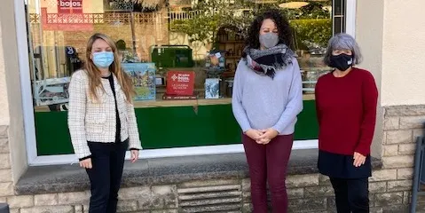 Una trentena d'establiments de Caldes mostraran productes d'altres comerços dins de la campanya Aparadors creuats