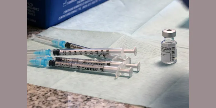 Dimarts arriba a Solsona la vacuna contra la COVID-19 per al personal i residents del Centre Sanitari