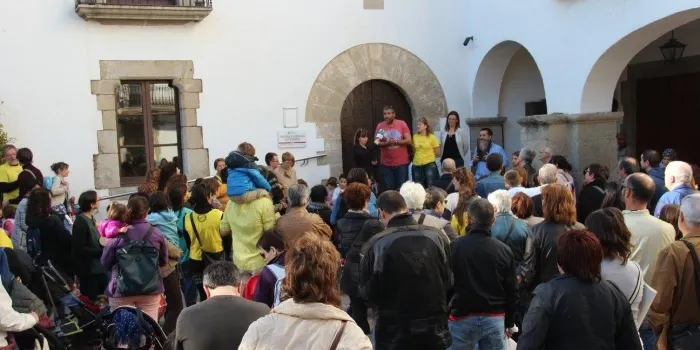 Més de 100 persones es concentren contra la pèrdua d'una línia de P3 a Arenys