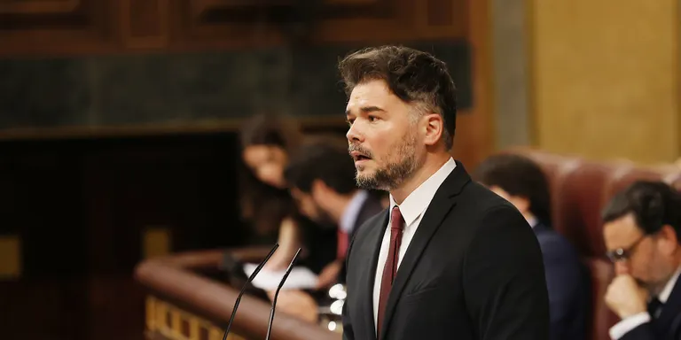 Rufián demana "respecte" pels menors no acompanyats: "No són paquets d'Amazon"