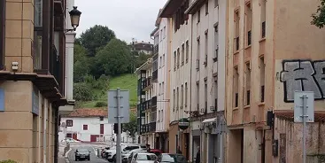 TRABAJOS DE ASFALTADO EN LAS CALLES SANTA ELENA Y KORROKOITZ