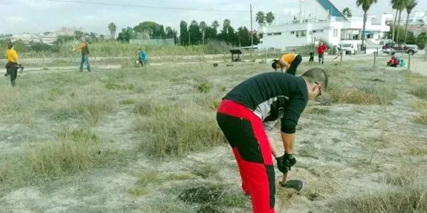 La jornada “Viu la platja!” de l’Associació Mediambiental La Sínia es farà finalment el 3 de novembre