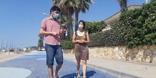 Les pintures “d’urbanisme tàctic” del carrer Pescadors ja actuen com a elements dissuasius del trànsit
