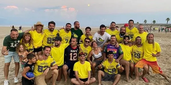 Els Lizards de Torredembarra celebren el V Beach Flag aquest cap de setmana a la platja de la Paella