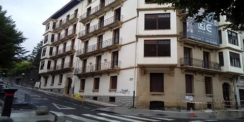 CORTES CON MOTIVO DE LOS TRABAJOS DE DERRIBO EN LA PLAZA DEL ENSANCHE