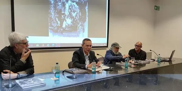 La figura i l'obra de l'artista tèxtil Josep Royo centra un nou volum de la col·lecció Tamarit