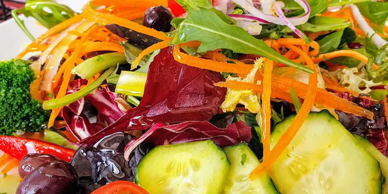 La restauració de Pineda ofereix menús especials amb flors aquest cap de setmana