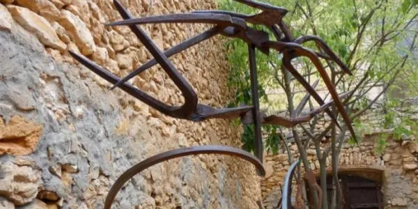 Exposició d’escultures de l’altafullenc Josep Mª Roca al Tinglado 4 del Port de Tarragona