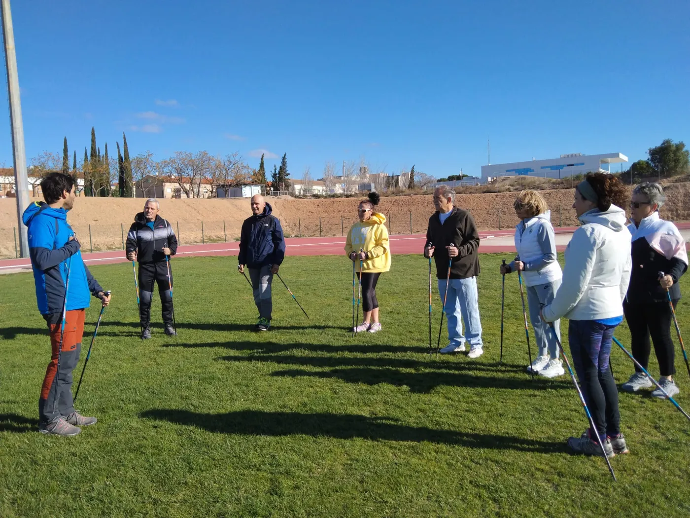 Segueixen les sessions de marxa nòrdica del Patronat Municipal d’Esports