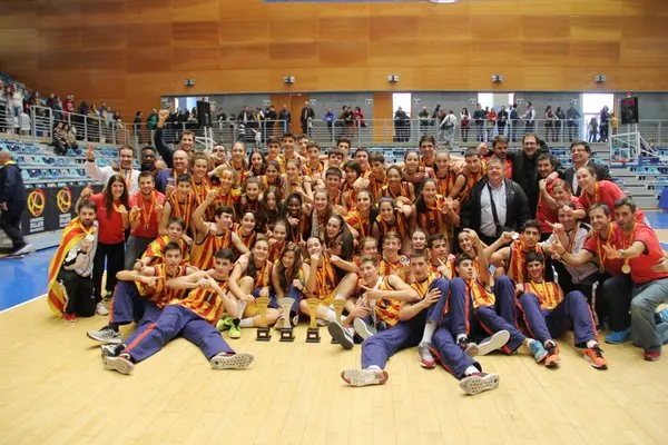 Seleccions Catalanes infantil i cadet 2016 de bàsquet (FCBQ)