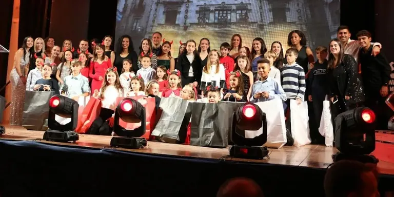 Tres caps de setmana de Festes Anyals a la Colla Joves Xiquets de Valls