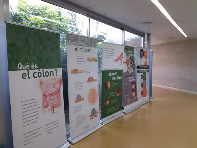 Exposició sobre el càncer colo-rectal als ambulatoris