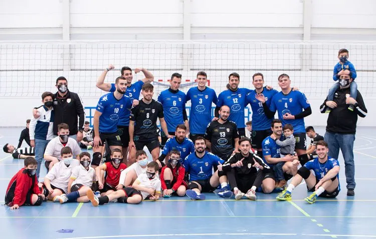 El Club Voleibol Utrera, a la búsqueda de un patrocinador que le permita llevar el nombre de la ciudad por toda España
