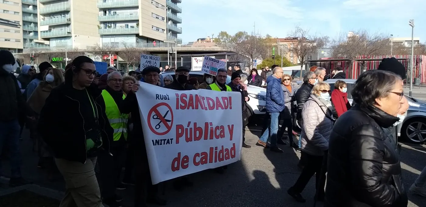 Per la seva part metges, infermeres i personal sanitari també se sumen a la vaga