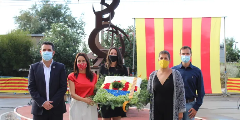 Pineda commemora la Diada en un acte auster però mantenint l'ofrena floral