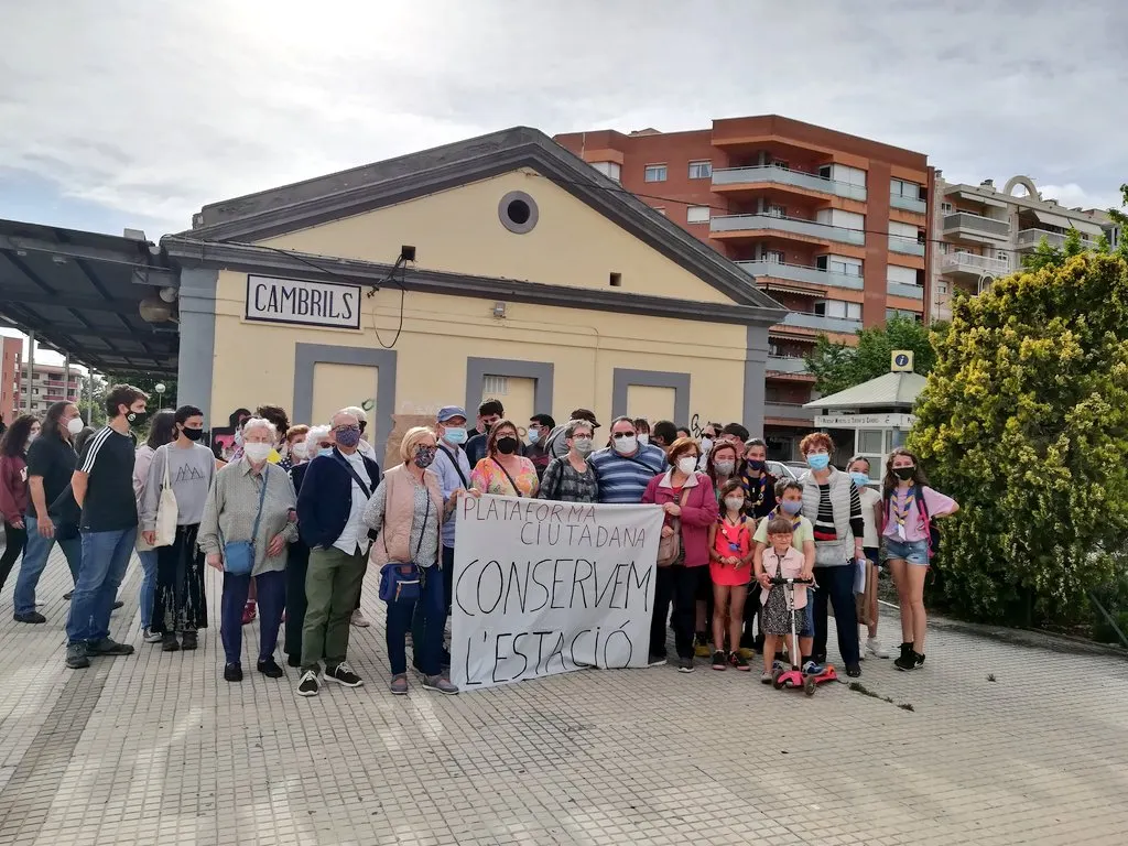 La plataforma ‘Conservem l’estació de Cambrils’ demana una solució que acontenti a totes les parts