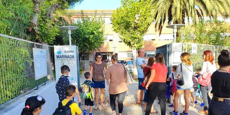 Els nens de Cambrils comencen el curs més aviat del que és habitual