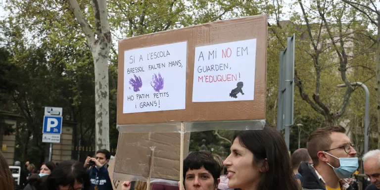 Educació xifra en un 9,9% el seguiment del quart dia de vaga al sector públic contra les polítiques del departament