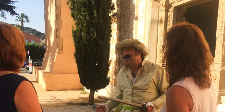 El pirata Dragut i el Notari, a les visites teatralitzades que fa l'Oficina de Turisme