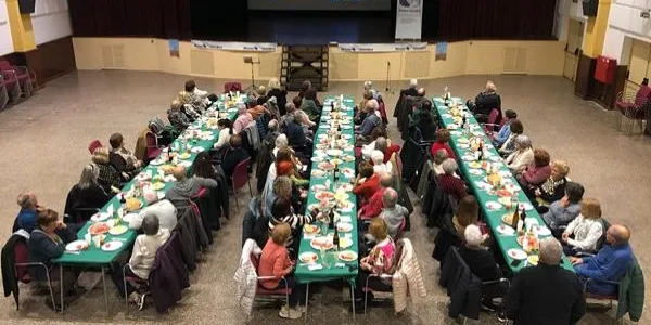 El Sopar de la Fam de Roda de Berà recapta més de 1.000 euros
