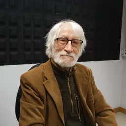 #673 - Foment del Català amb Enric Larreula: Creu Sant Jordi i immersió - episode art
