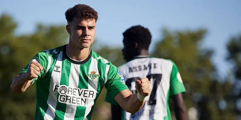 El Nàstic de Tarragona mostra interès en el davanter cambrilenc Marcos Fernández