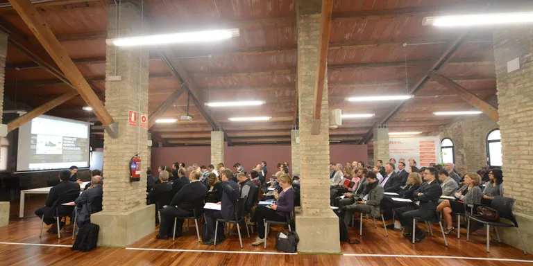 Els ajuntaments de Rubí i Sant Cugat organitzen 10 accions formatives fins al juny
