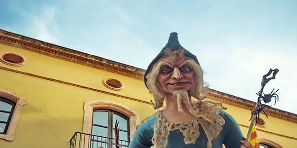 Els Bastoners i els Gegants, nous protagonistes de la Festa Major de Sant Martí a les escoles d’Altafulla