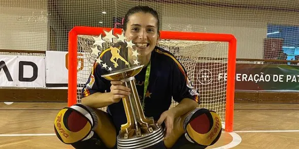 La calderina Laura Puigdueta obté el cinquè títol europeu d'hoquei patins amb la selecció espanyola