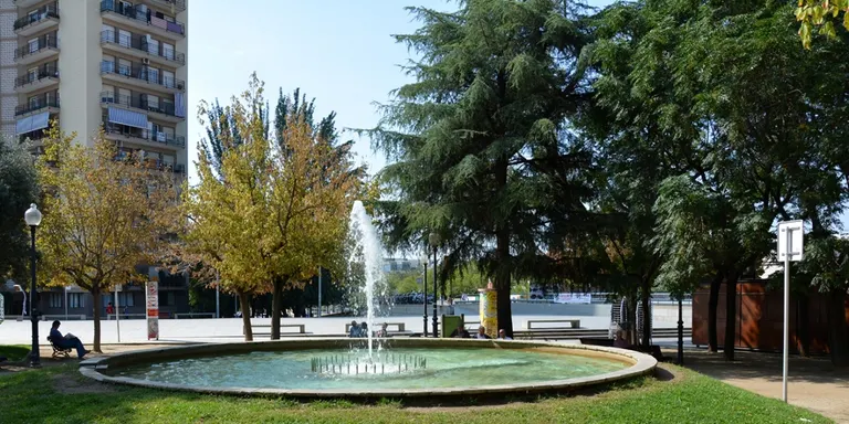 Unes obres permetran adequar les fonts de les places Pearson i Figueres