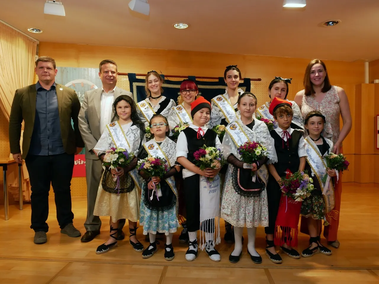 Cambrils homenatja a nou entitats i sis empreses durant el pregó de la Fira Multisectorial
