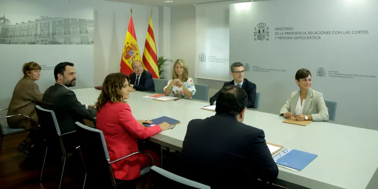Acaba la tercera taula de diàleg després d’una hora i tres quarts de reunió