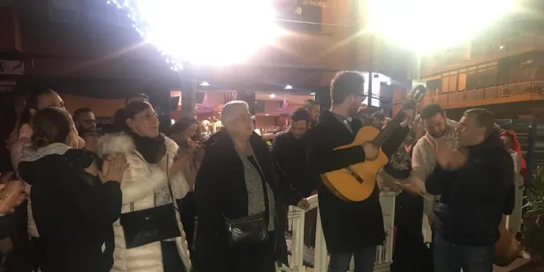 «Zambombá solidària» per Càritas Pineda i la Junta Local de la Lluita contra el càncer
