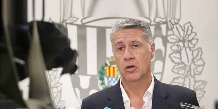 Albiol titlla d'"irresponsabilitat" que Salut no hagi informat l'Ajuntament de Badalona dels casos de tuberculosi