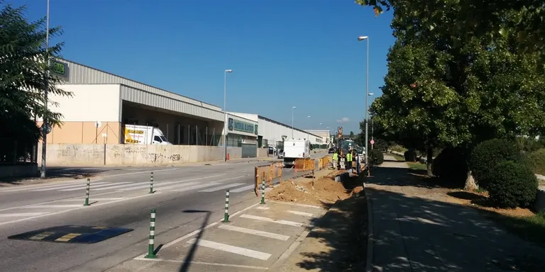 Comencen els treballs del primer carril bici de la ciutat