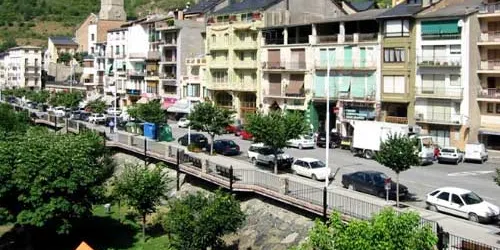 Sort enceta una campanya contra els desperfectes a la via pública