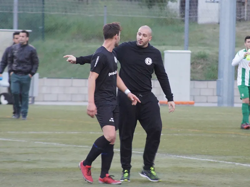 Miguel Quesada continuarà com a entrenador de l'Athlètic Rubí / Arxiu