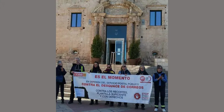 Els treballadors de Correus a Torredembarra tornen a protestar per demanar millors condicions