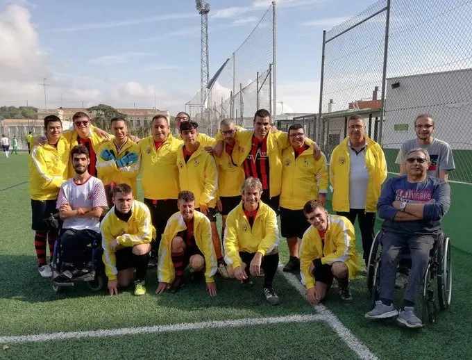 L'equip de futbol adaptat es va estrenar diumenge / Foto: Horitzó-Can Mir