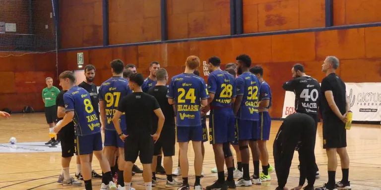 IRUDEK BIDASOA IRUN DESACTIVA AL CESSON RENNES DE ASIER NIETO POR 39-27