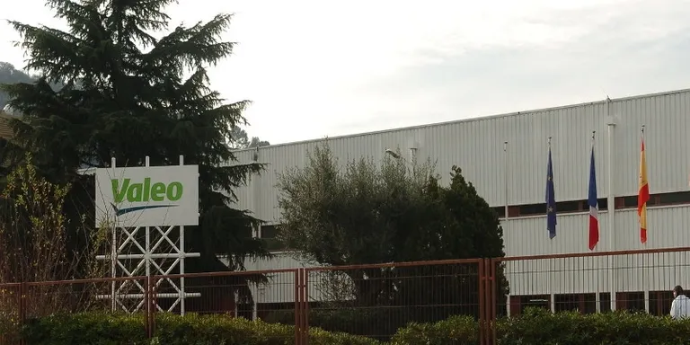 L'empresa rubinenca Class Plàstics es trasllada a l'antiga planta de Valeo