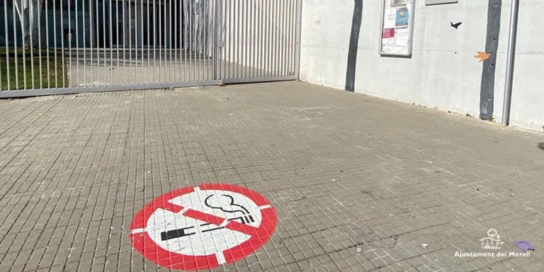 L'Ajuntament lliura els centres educatius del fum