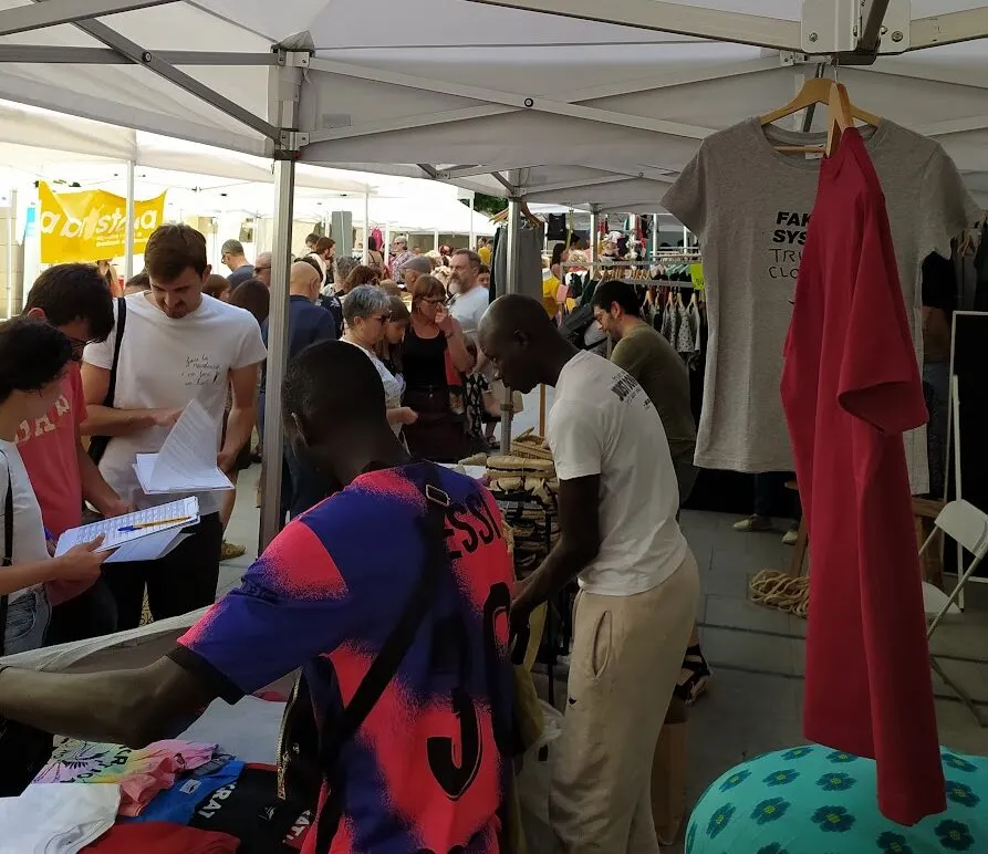 Tornen les fires de Roba Sostenible i d’Altres Lletres a Valls