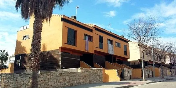 L’Ajuntament d’Altafulla i la Policia vetllen per la bona convivència a l’entorn dels xalets ocupats il·legalment a la zona d’Hort de Pau