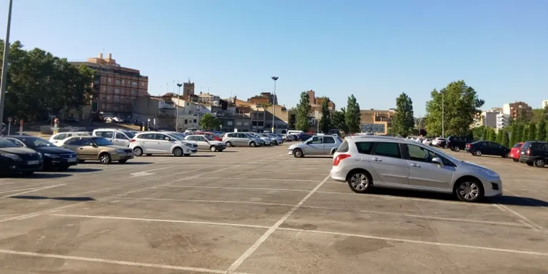 Avui ja es pot aparcar a l’Escardívol